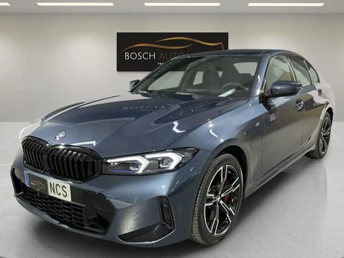 BMW 330 330e M Sport Pro Blau - 1
