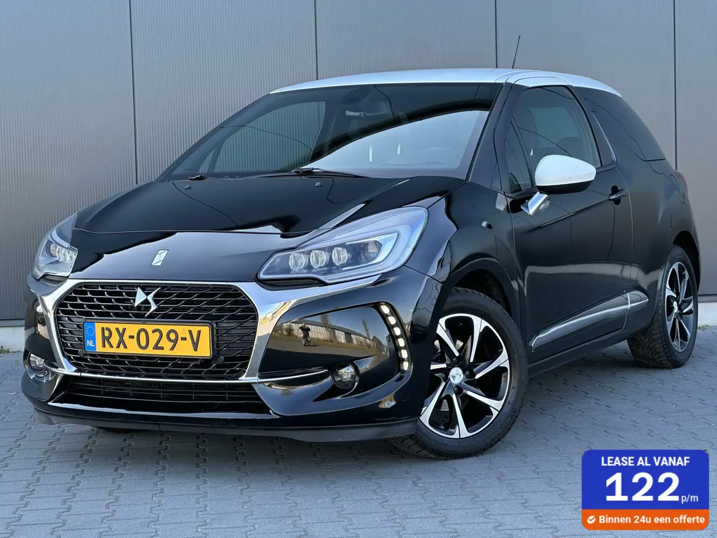 DS Automobiles DS 3 1.2 PureTech So Chic Led Koplampen - Navi - Alcant Černá - 1