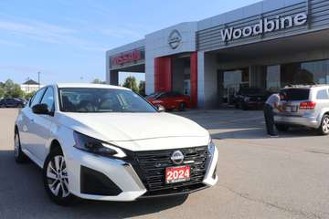 S AWD|No Accidents|Heated Seats|Carplay|New Brakes