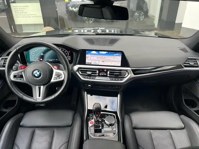 BMW M3 view 9