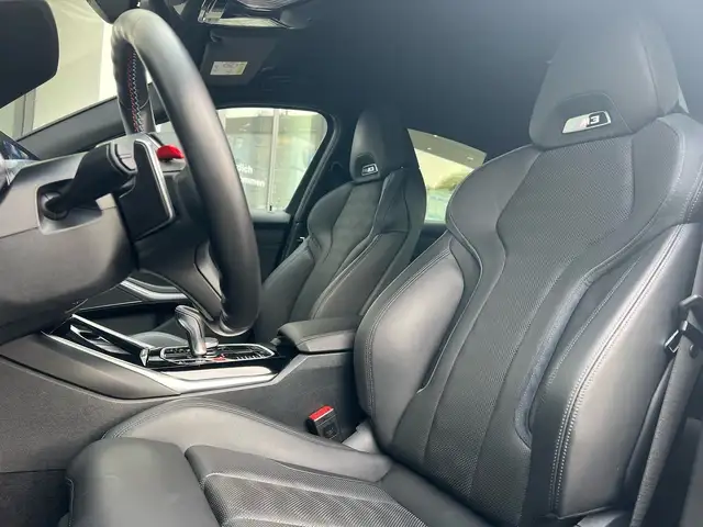 BMW M3 view 7