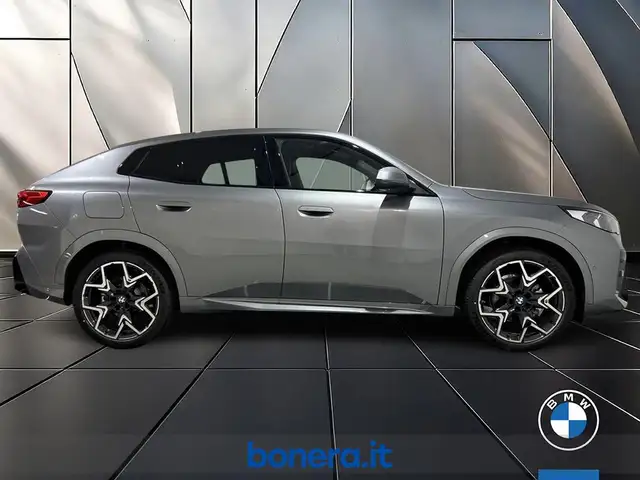 BMW X2 view 4