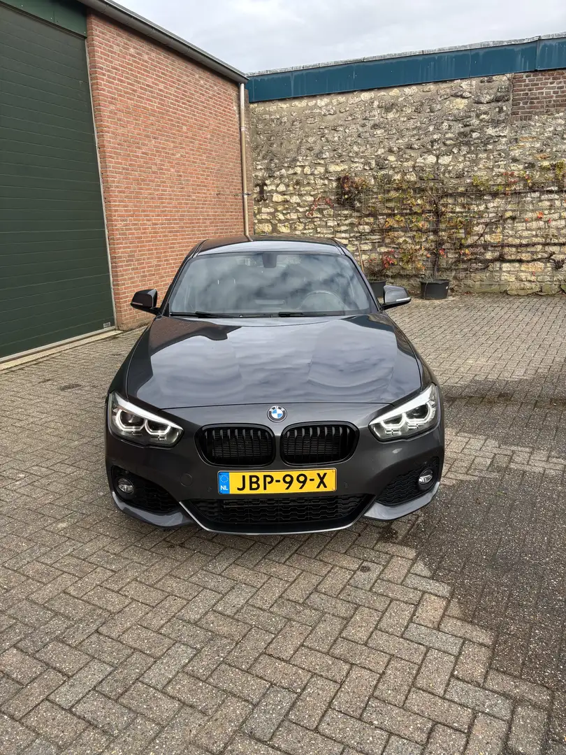 BMW 118 118i Edition Sp.Ex. Grijs - 2