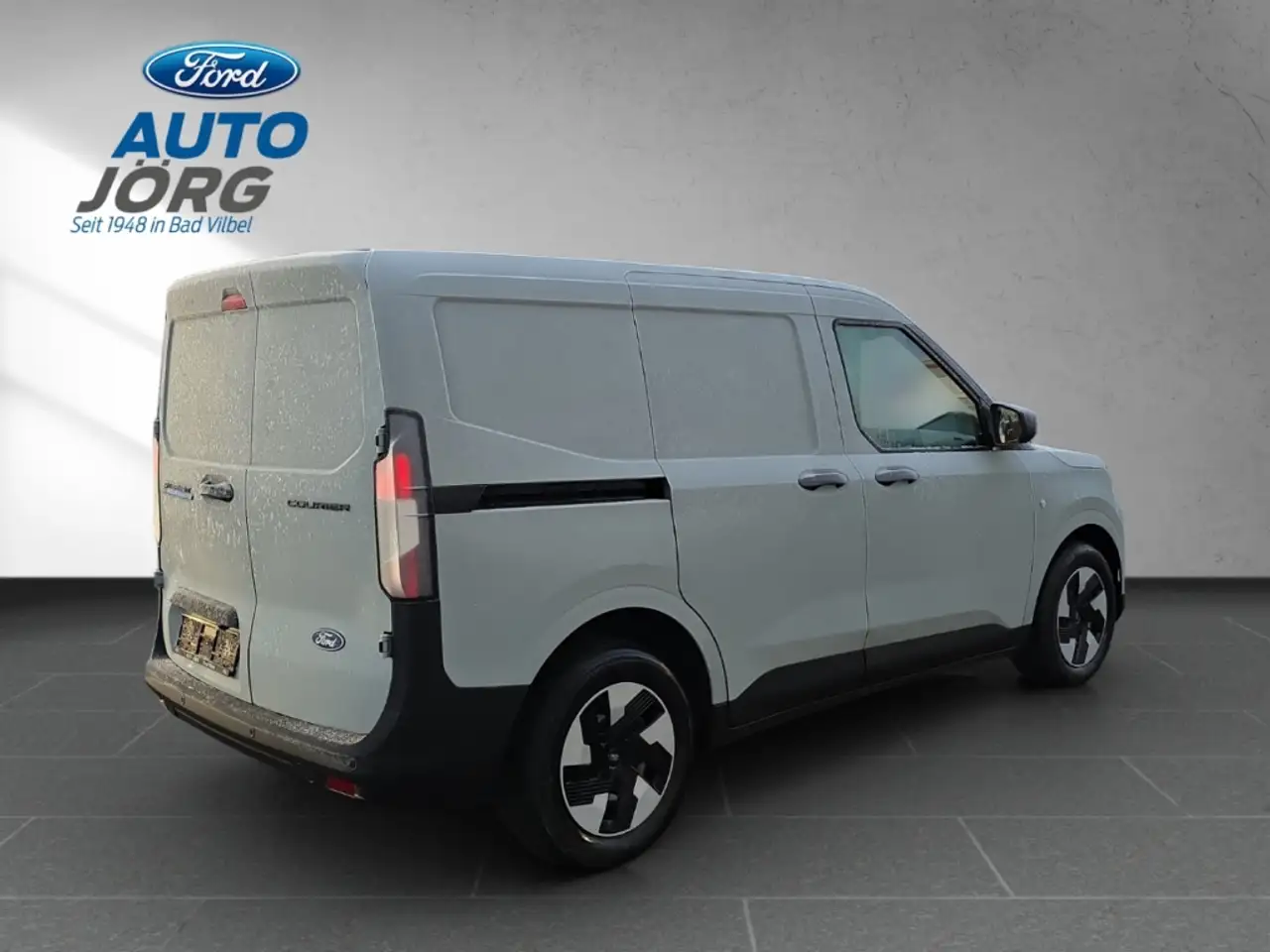 Ford Transit Courier 2026