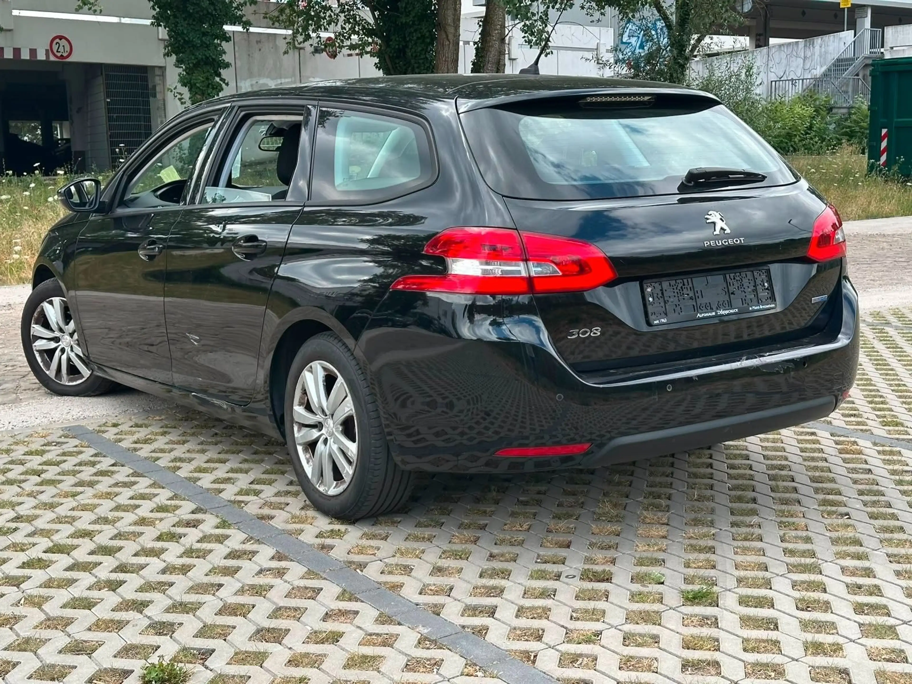 Peugeot 308 308 SW Active Pack NAVI. PDC. KLIMA AUTO. BT — photo 6