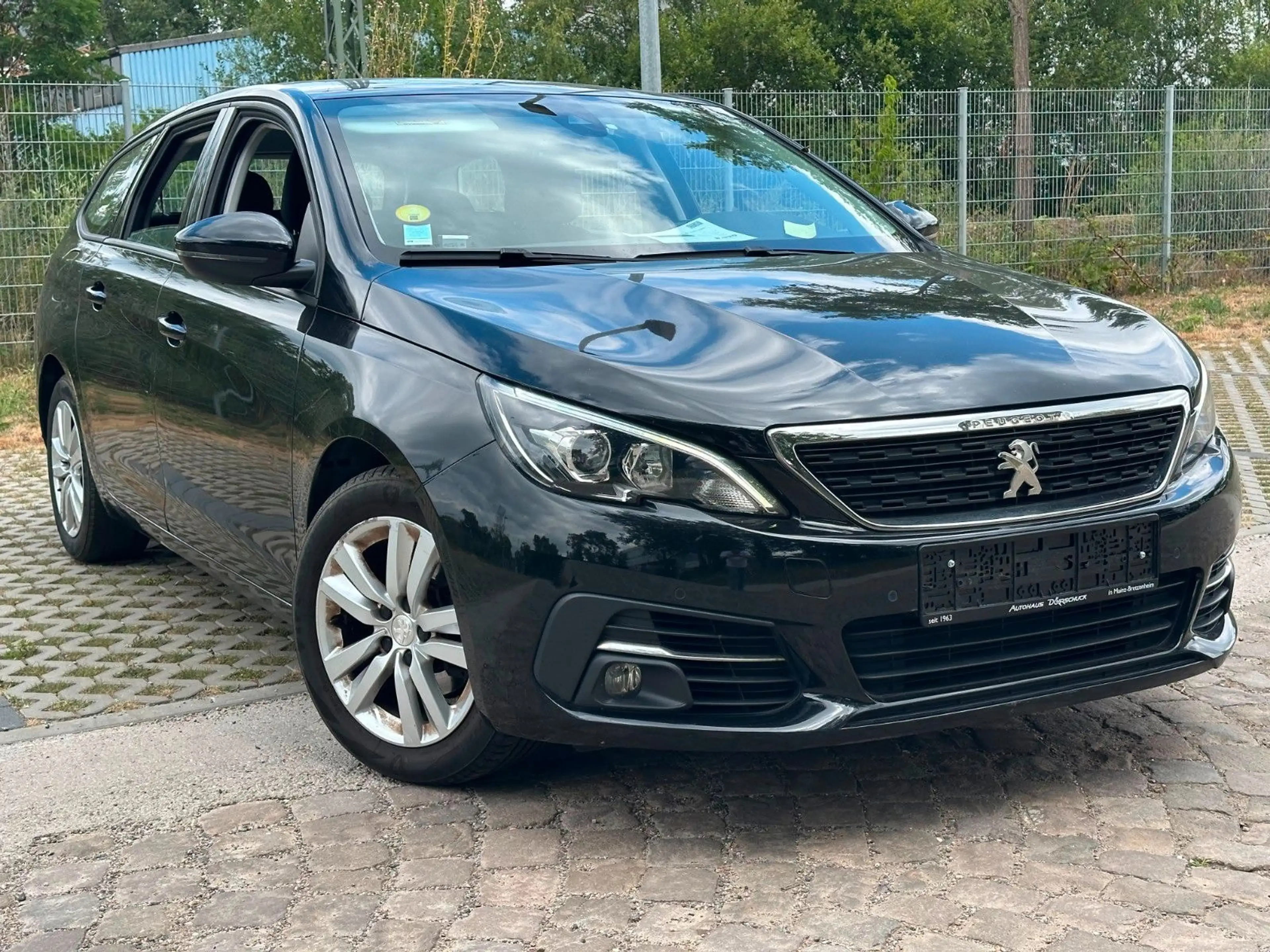 Peugeot 308 308 SW Active Pack NAVI. PDC. KLIMA AUTO. BT — photo 4