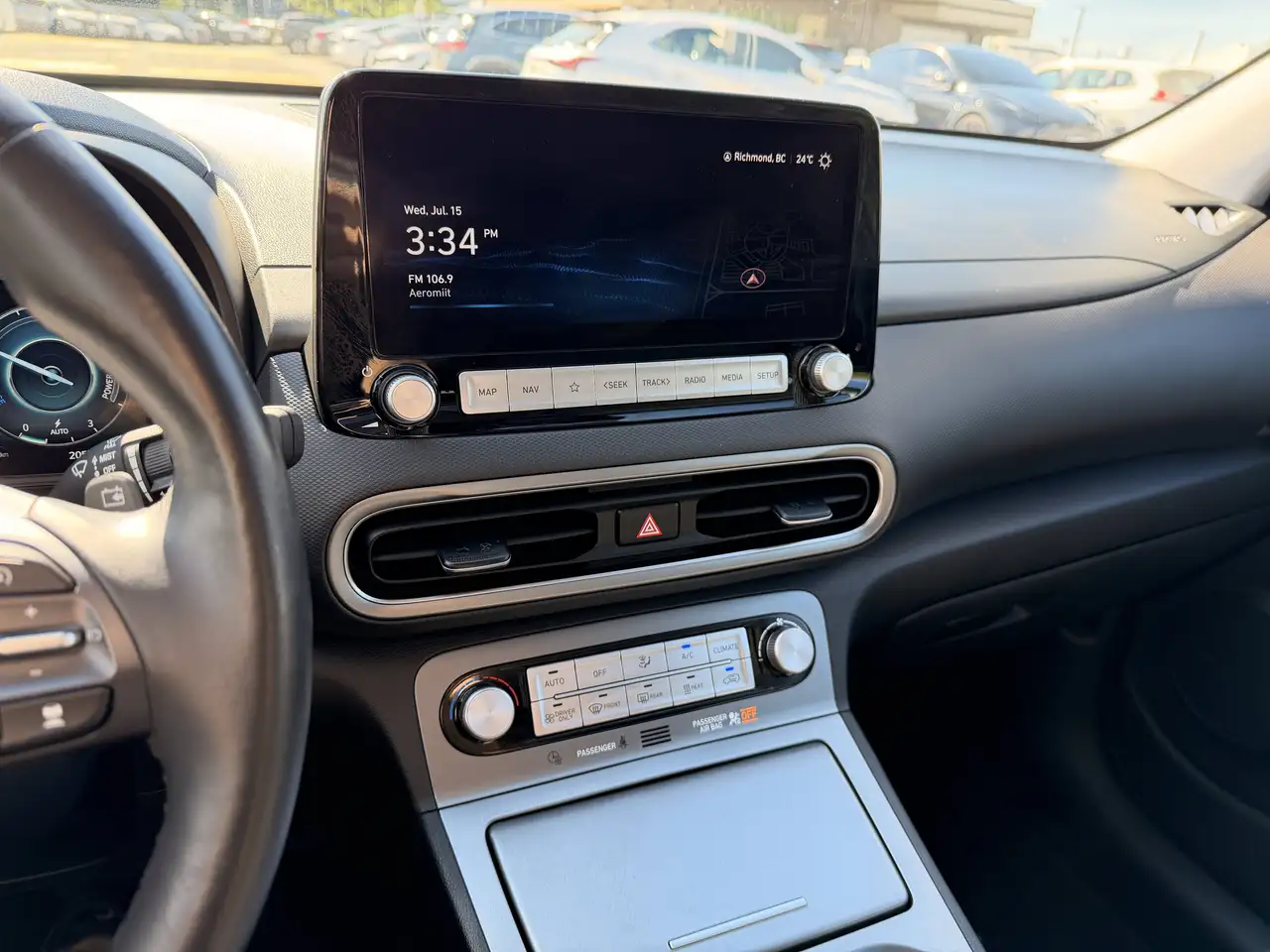 Hyundai KONA снимка Hyundai KONA
