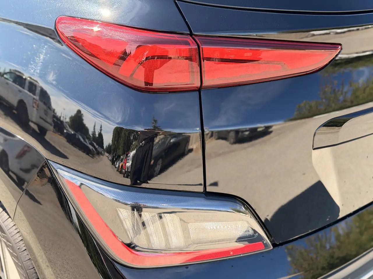 Hyundai KONA снимка Hyundai KONA