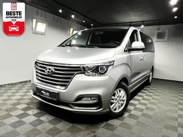 Hyundai H-1 Travel Family AUTOM|8 SITZER|LED|NAVI|LM FELGEN