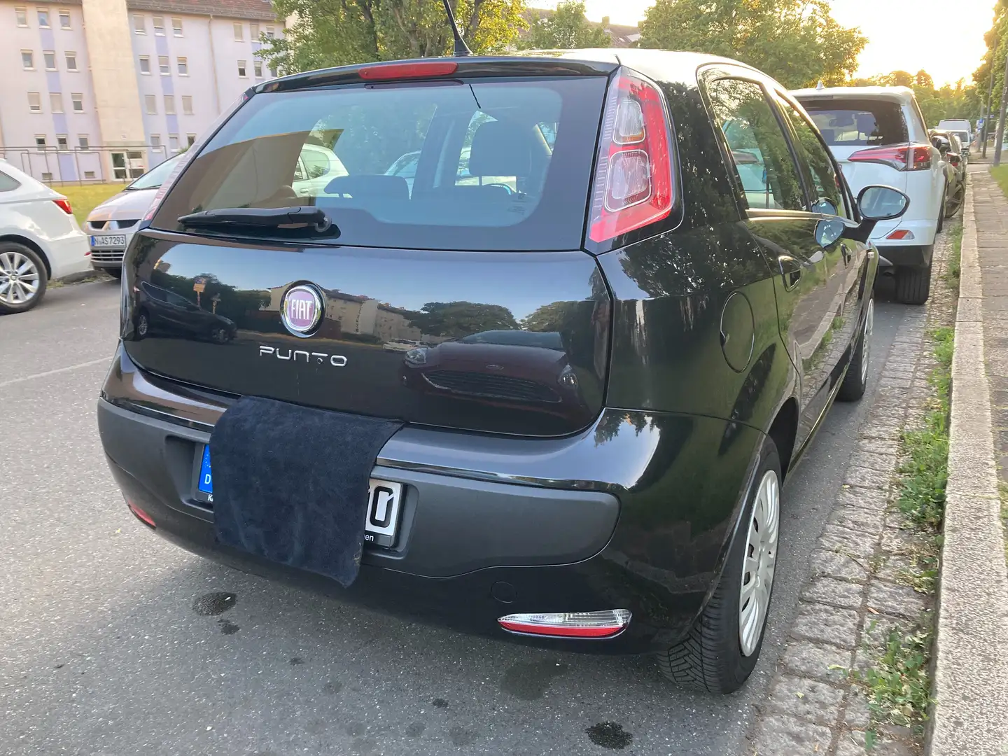 Fiat Punto Evo Punto EVO  5-Türer 1.2 8V Active Start Чёрный - 2