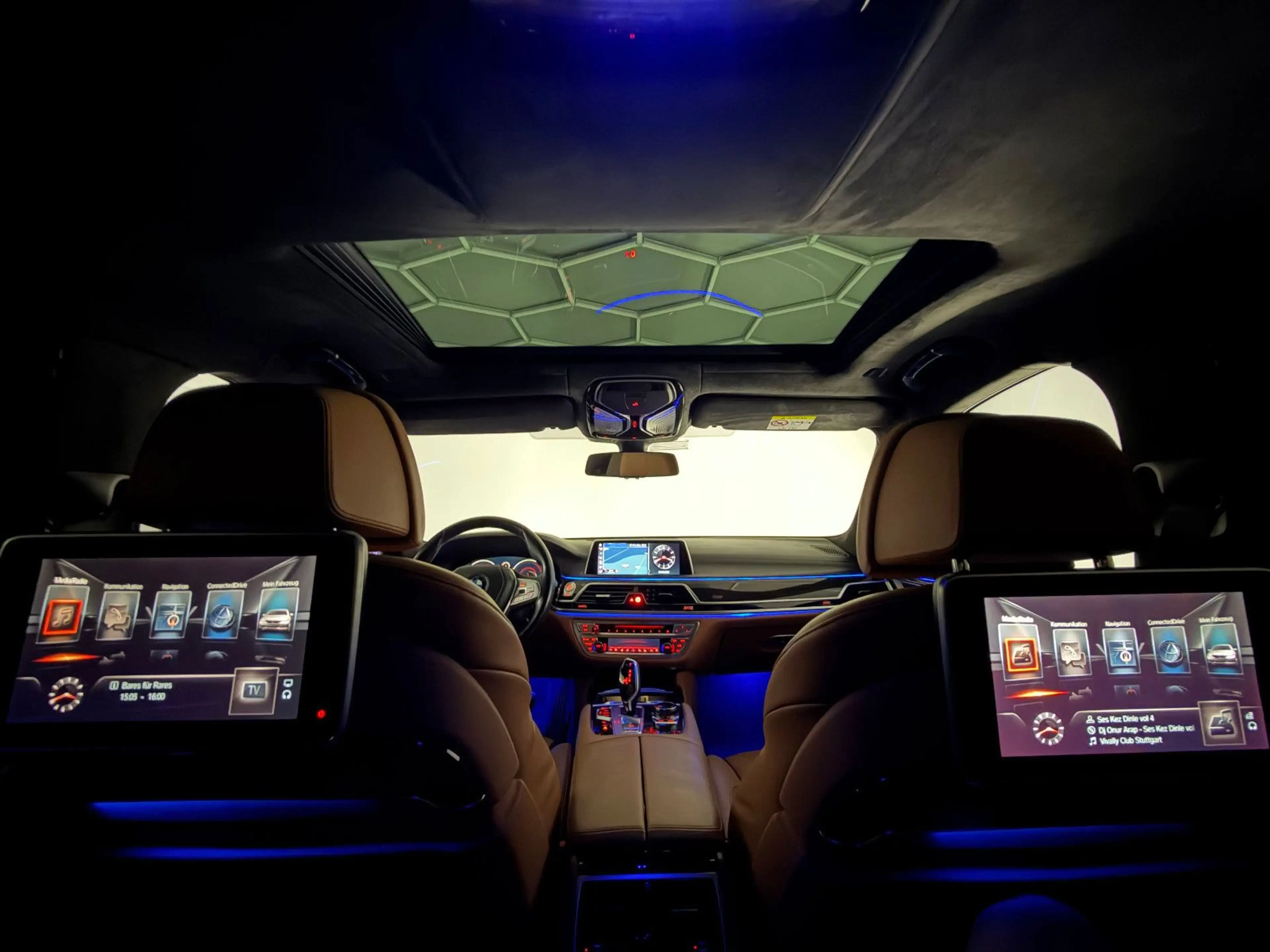 BMW 740 d xDrive/MASSAGE/HuD/B&W/LASER/TV-FUNKTION — photo 3
