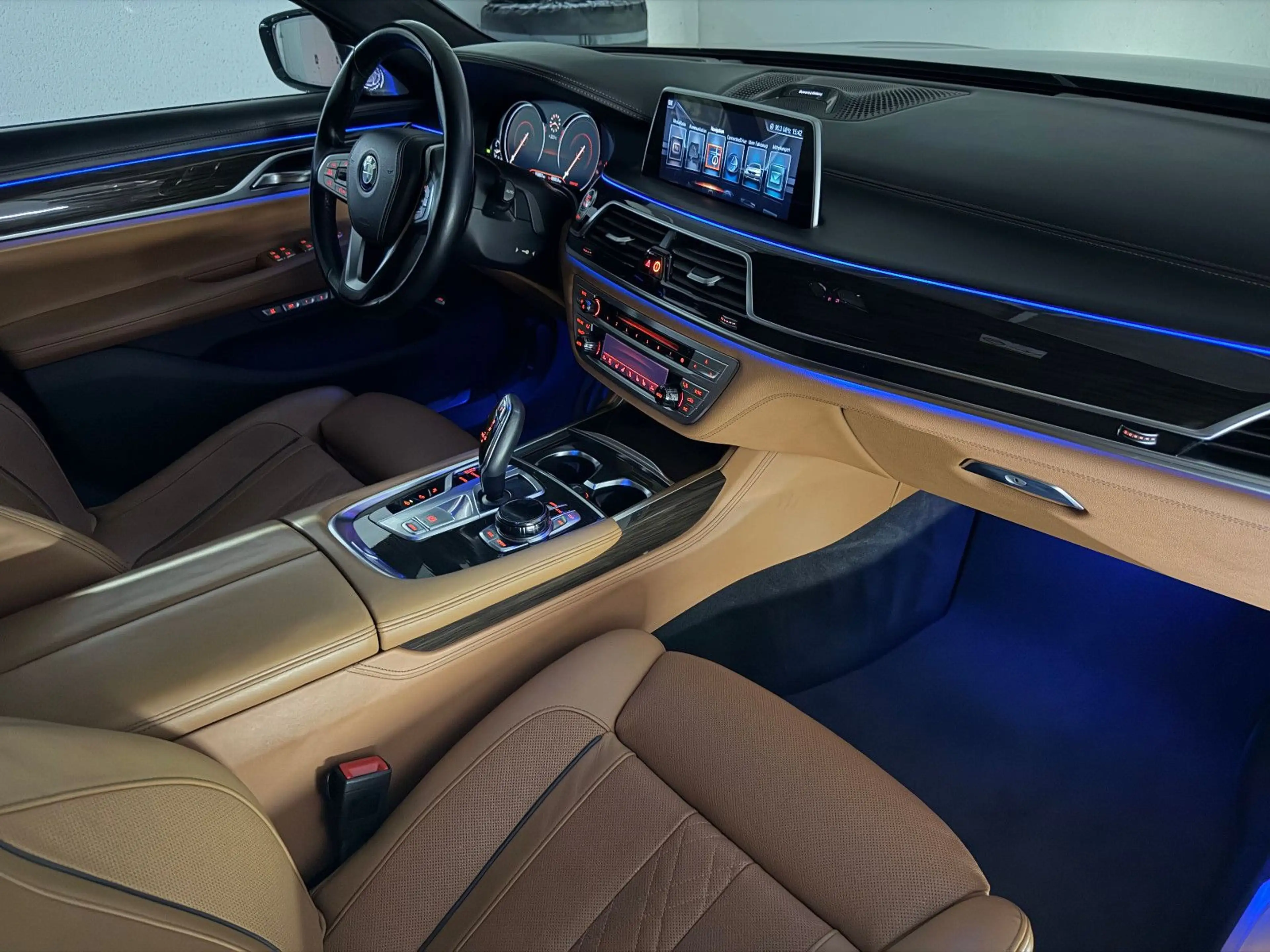 BMW 740 d xDrive/MASSAGE/HuD/B&W/LASER/TV-FUNKTION — photo 15