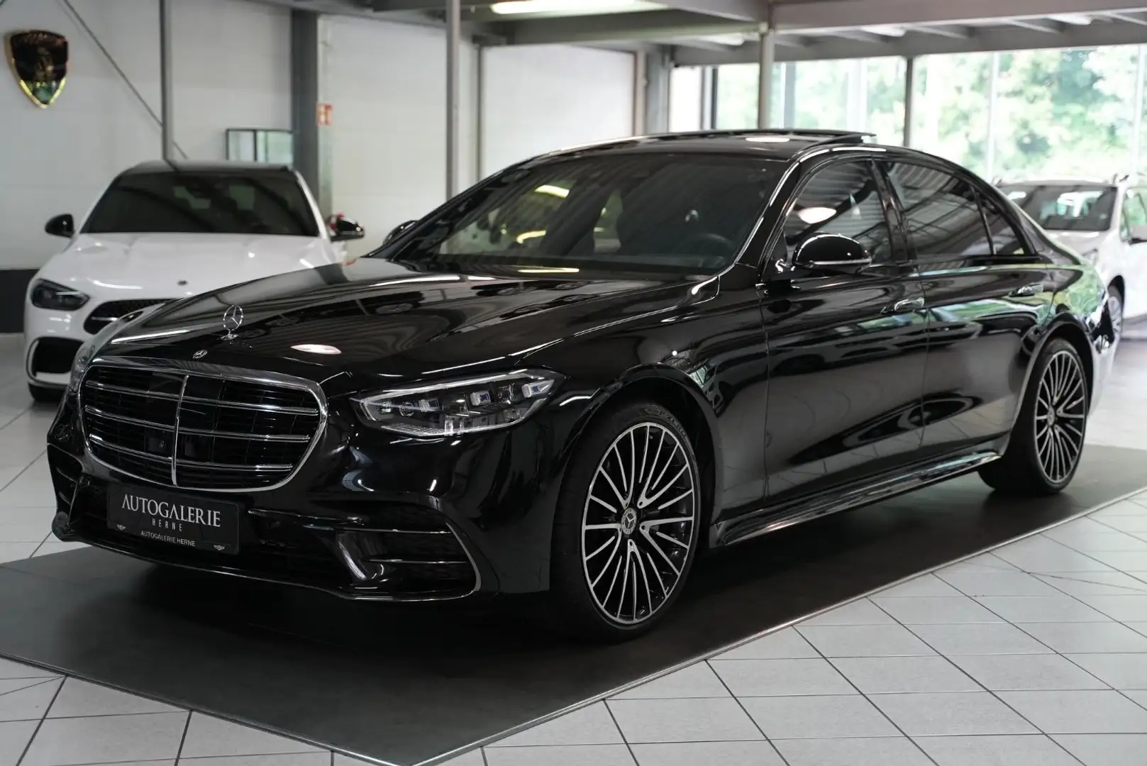 Mercedes-Benz S 580 4M L AMG *EXCL*BURM4D*HAL*3xTV*DRIVE.PILOT Black - 2