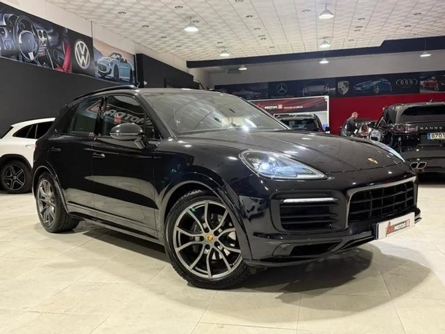 Porsche Cayenne Aut. Negro - 1