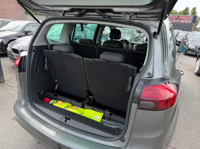 Opel Zafira view 11