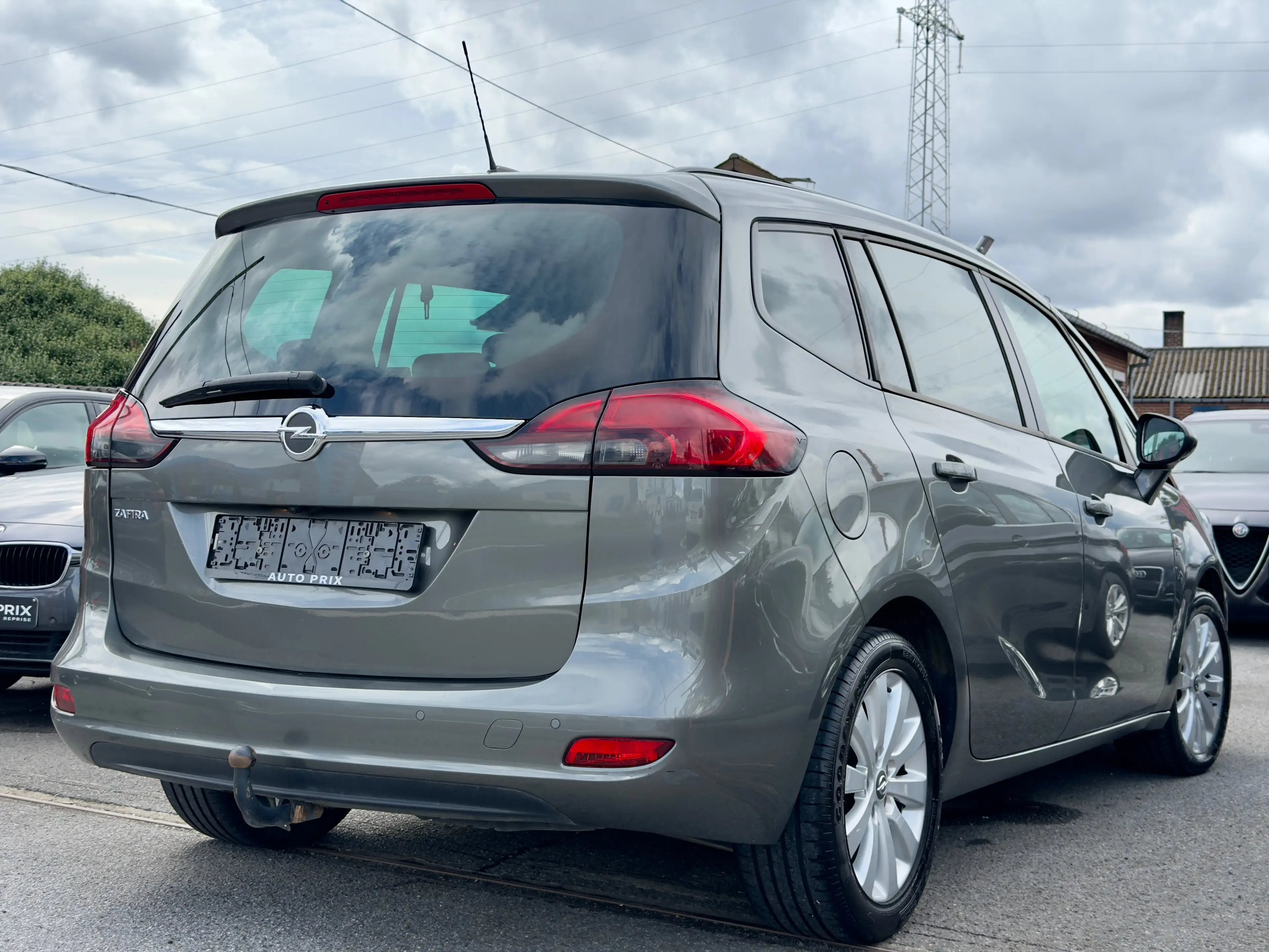 Opel Zafira Tourer 1.6 CDTi 120 Years Edition 7PL Navi Cam Xénon ACC Cruise Full Options — photo 4