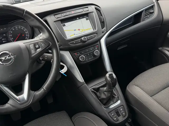 Opel Zafira view 14