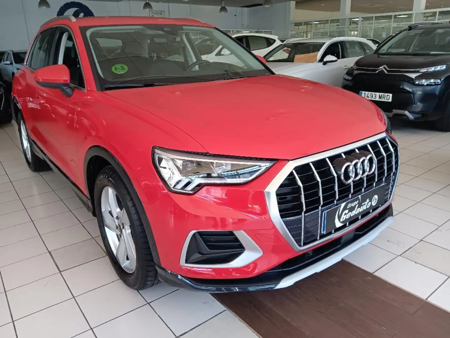 Audi Q3 2.0 35 TDI S TRONIC ADVANCED 5P Rojo - 1