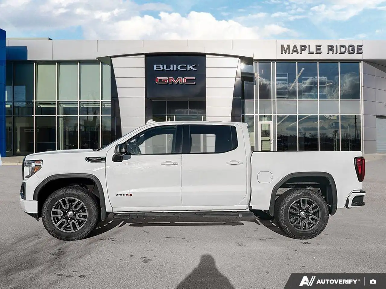 GMC Sierra 1500 снимка GMC Sierra 1500