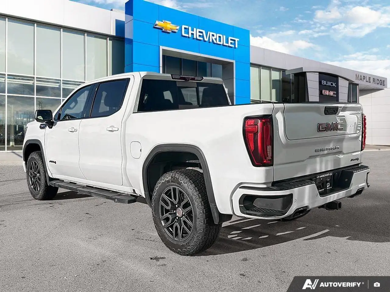 GMC Sierra 1500 снимка GMC Sierra 1500