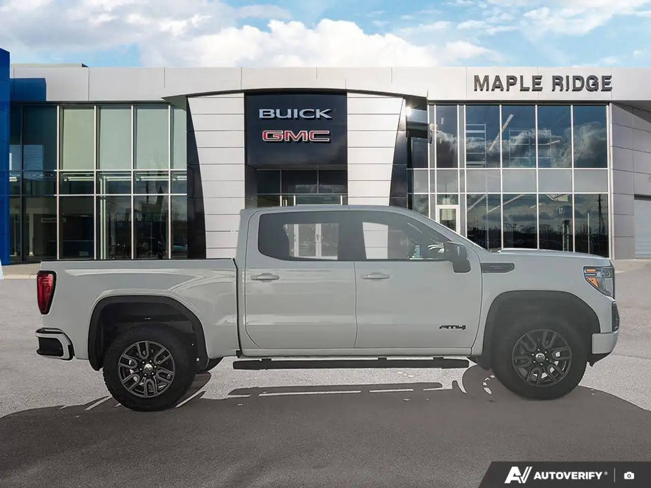 GMC Sierra 1500 снимка GMC Sierra 1500
