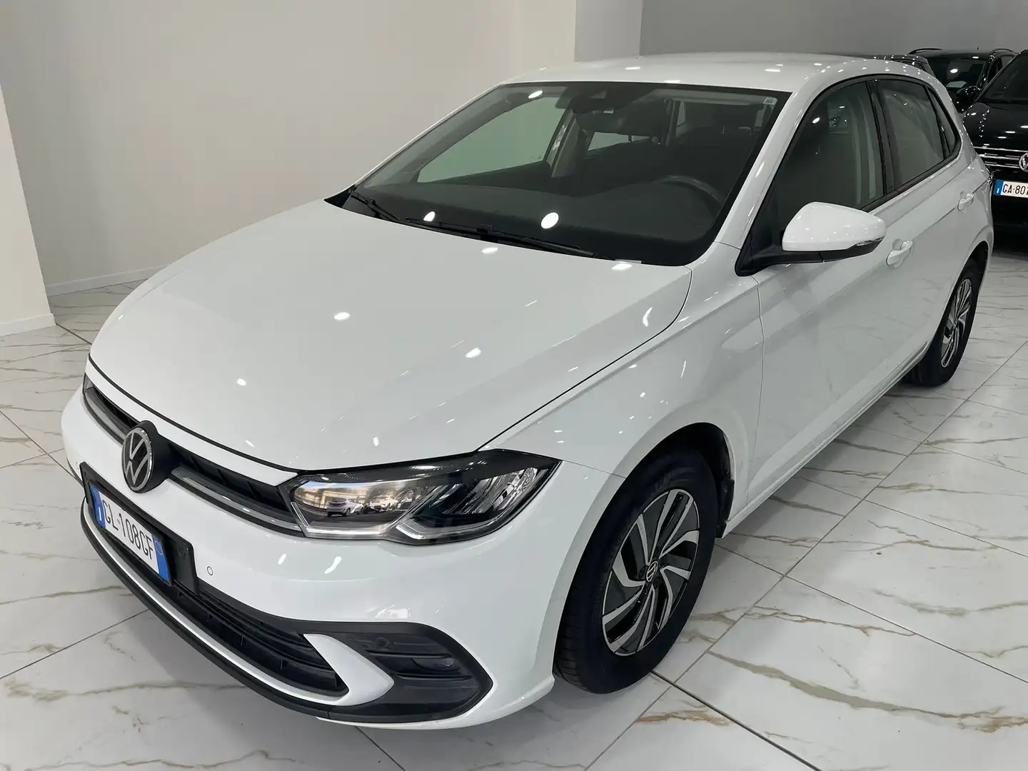 Volkswagen Polo Polo VI 2022 1.0 tsi Life 95cv Blanc - 2