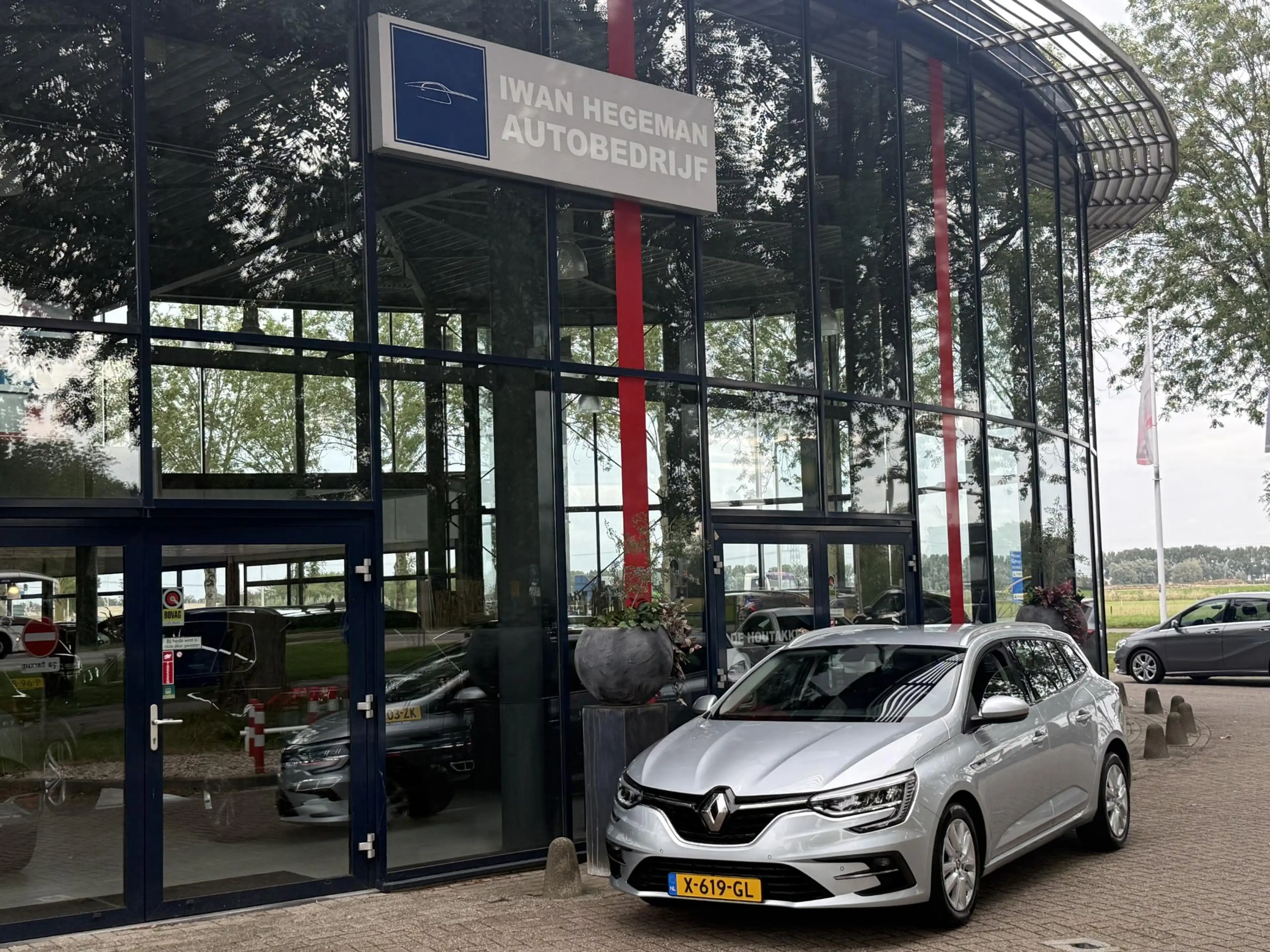 Renault Megane Estate 1.3 TCe 140 | Navigatie | ECC | PDC voor + — photo 3