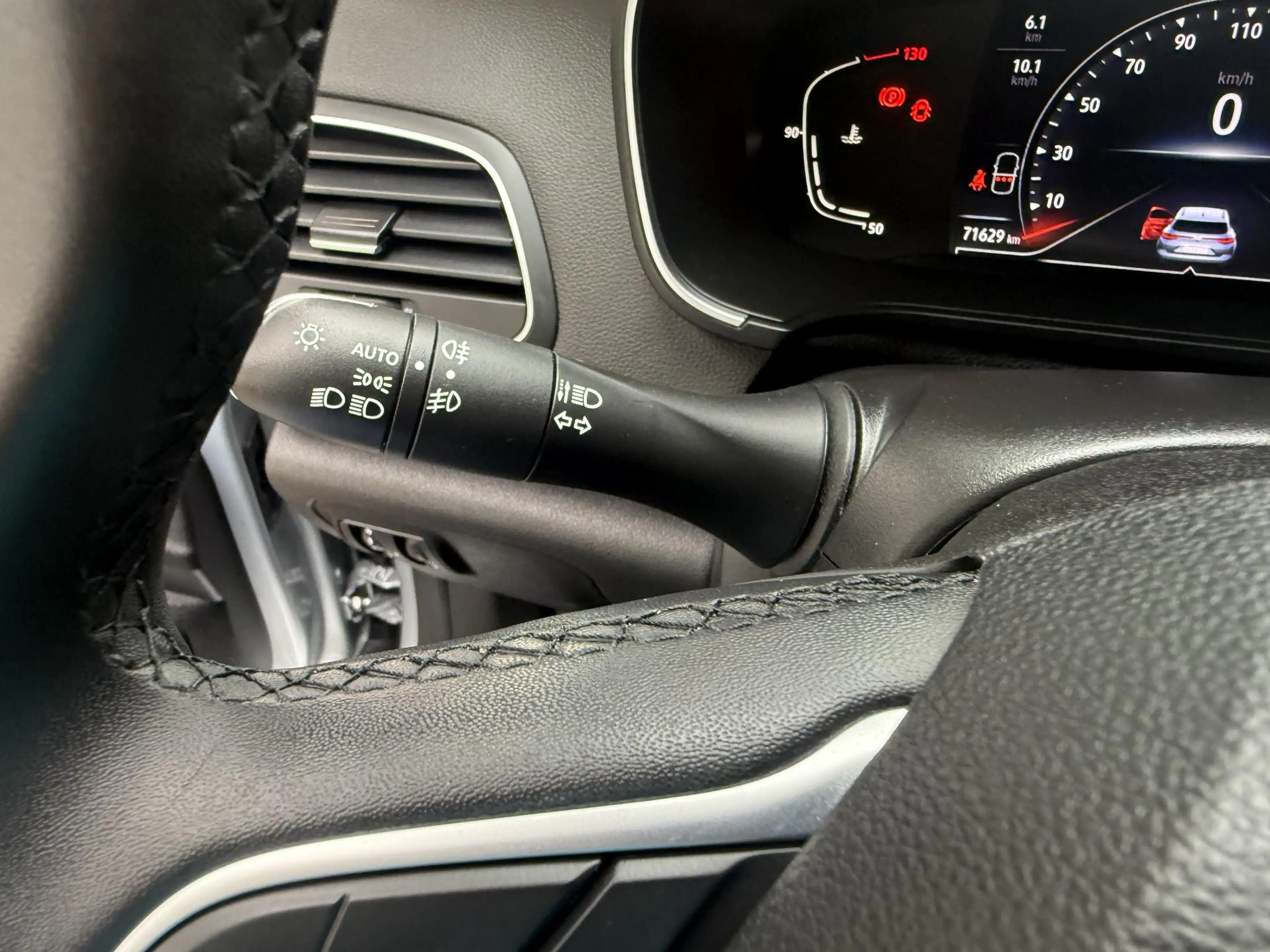 Renault Megane Estate 1.3 TCe 140 | Navigatie | ECC | PDC voor + — photo 18