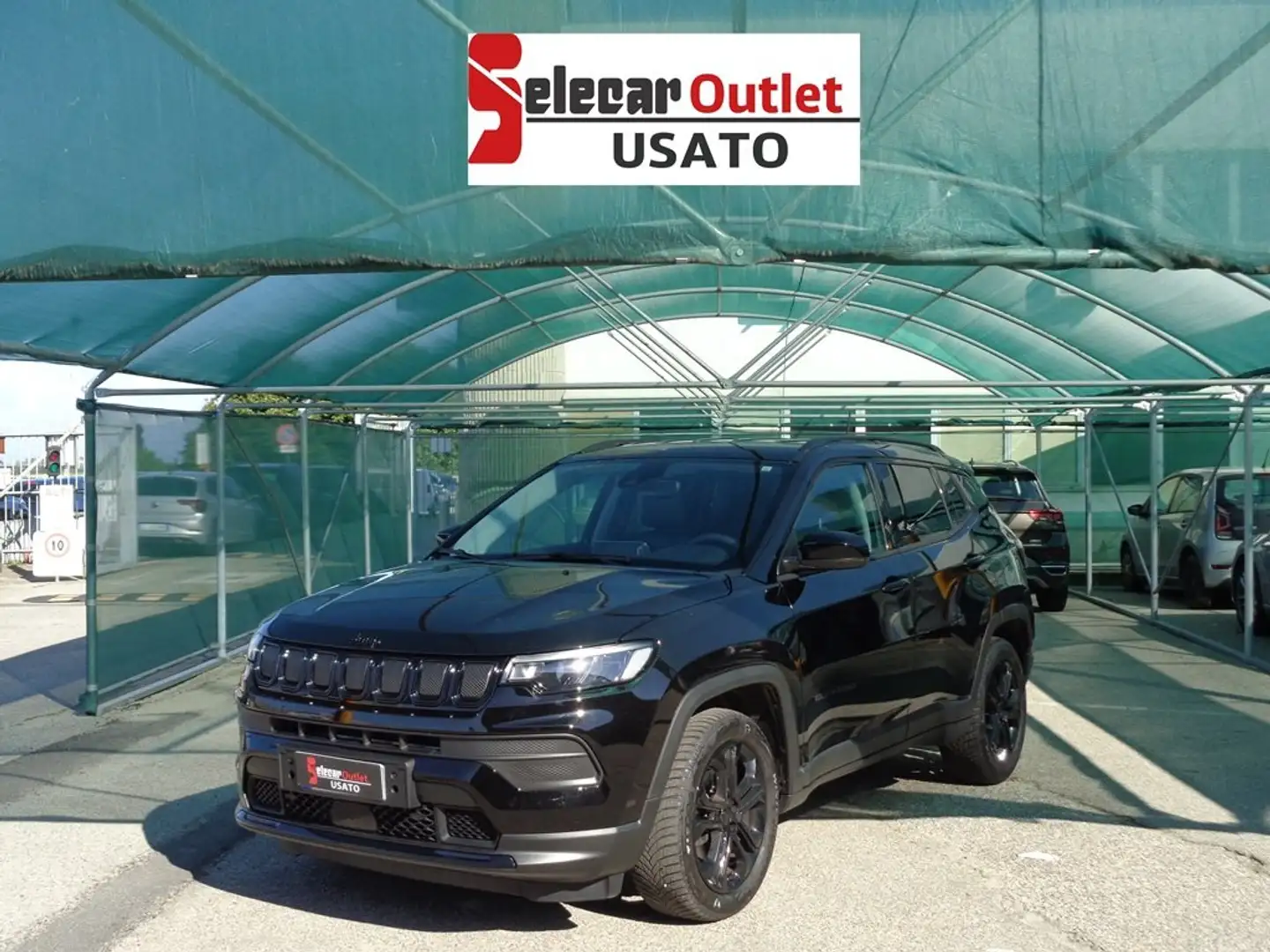 Jeep Compass 1.6 Mjt II 130CV 2WD Night Eagle Schwarz - 1
