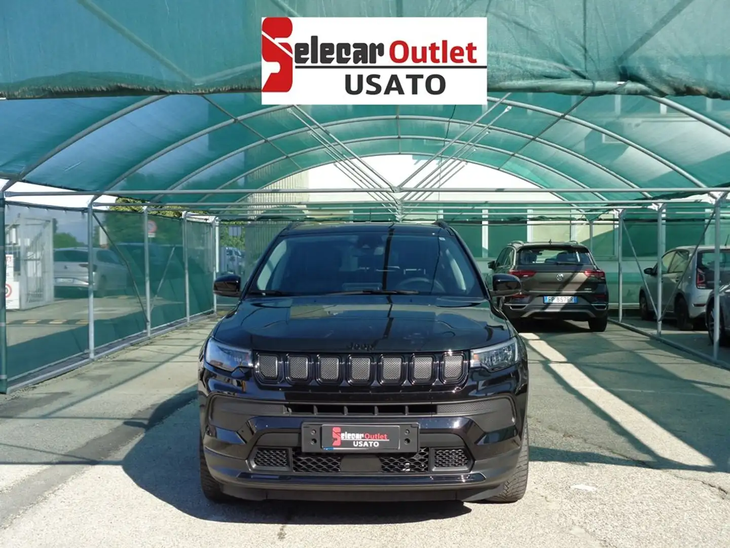 Jeep Compass 1.6 Mjt II 130CV 2WD Night Eagle Schwarz - 2