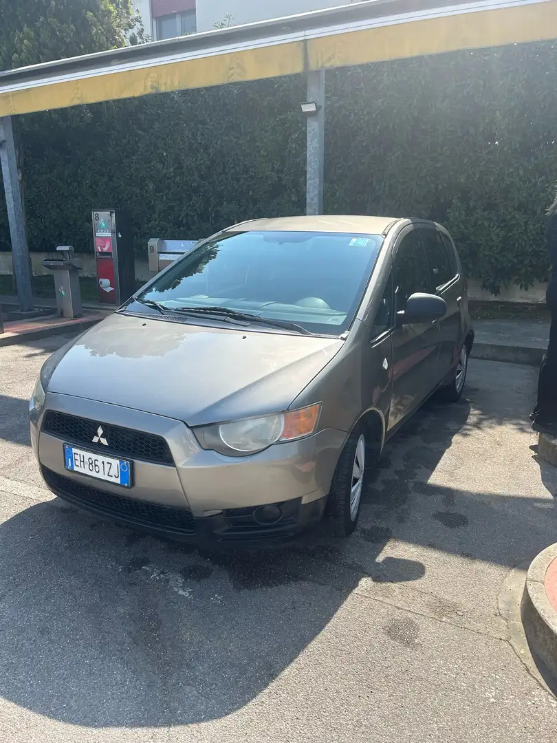 Mitsubishi Colt 5p 1.1 Sound Climatic - 1