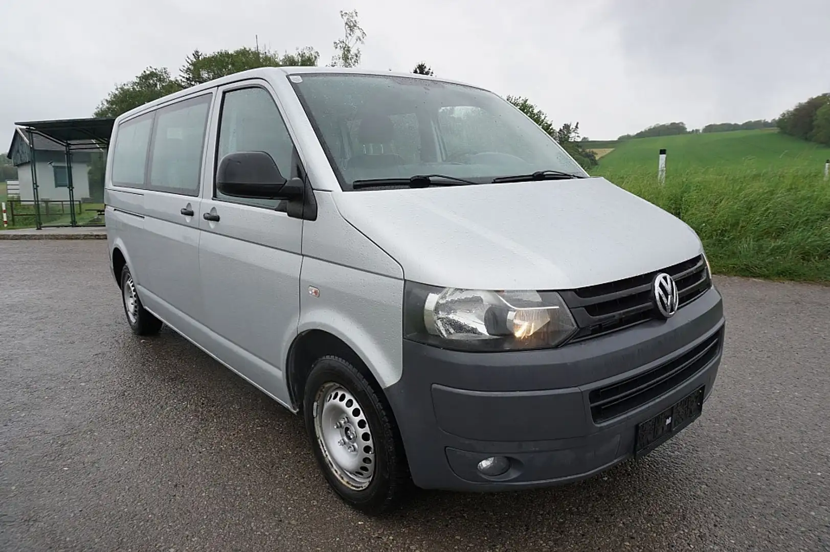 Volkswagen T5 Kombi LR 2,0 TDI 4motion D-PF Gris - 2