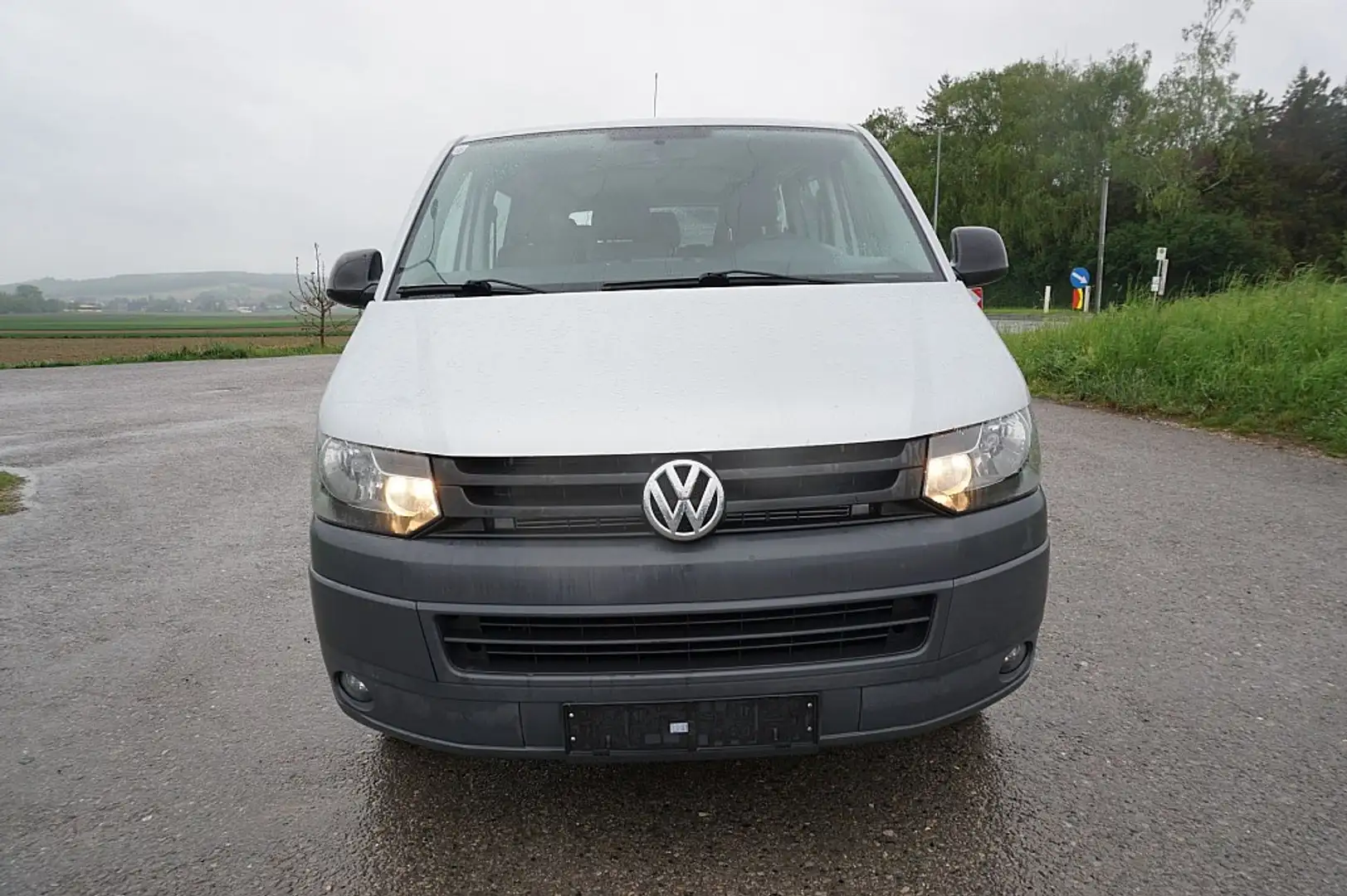 Volkswagen T5 Kombi LR 2,0 TDI 4motion D-PF Grey - 1