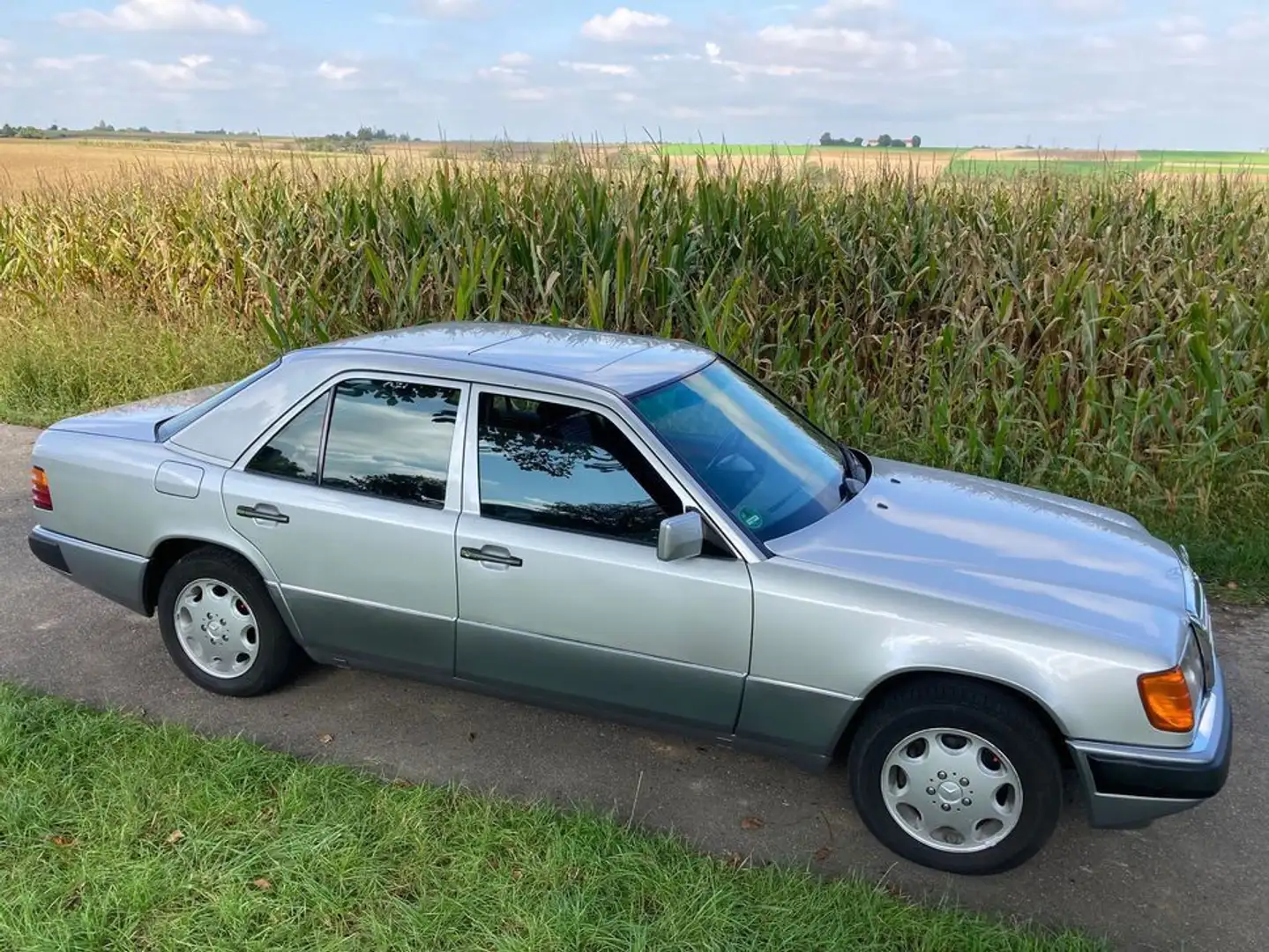 Mercedes-Benz 280 E W 124 1.Hand ,scheckheft Mopf 1 Silber - 2