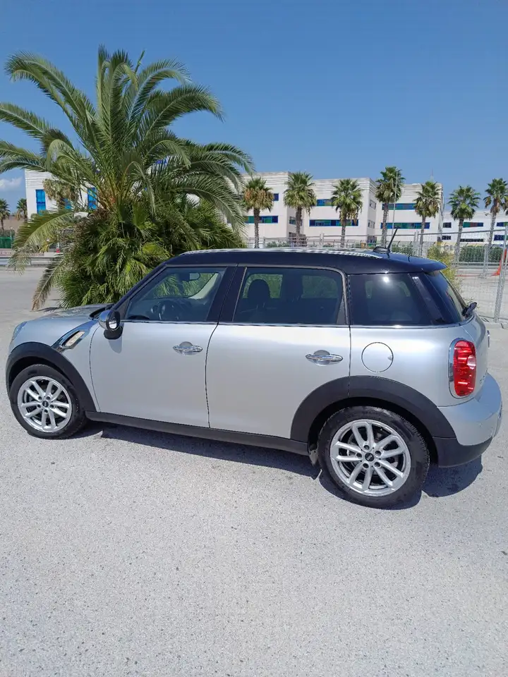 MINI Cooper D Countryman