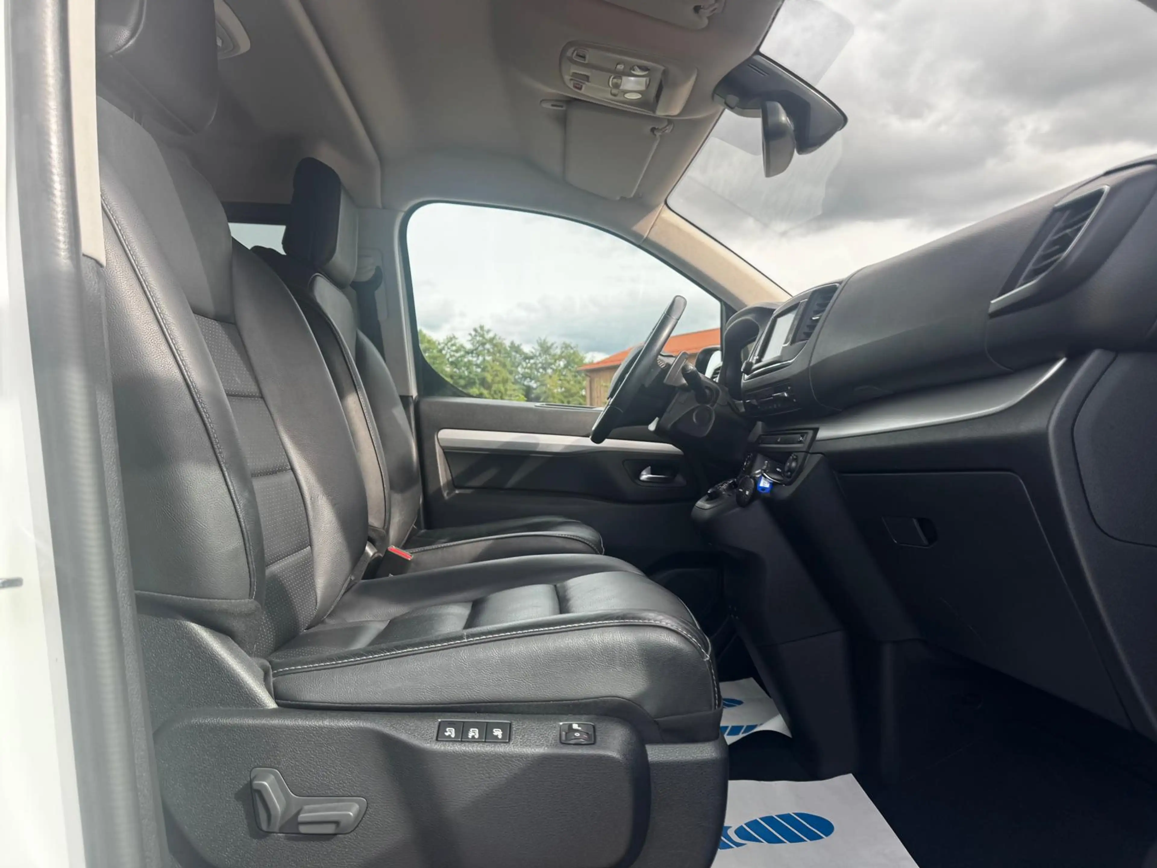 Opel Zafira Life 2.0 CDTI Tourer L3 Xenon/ACC/Head-Up — photo 15