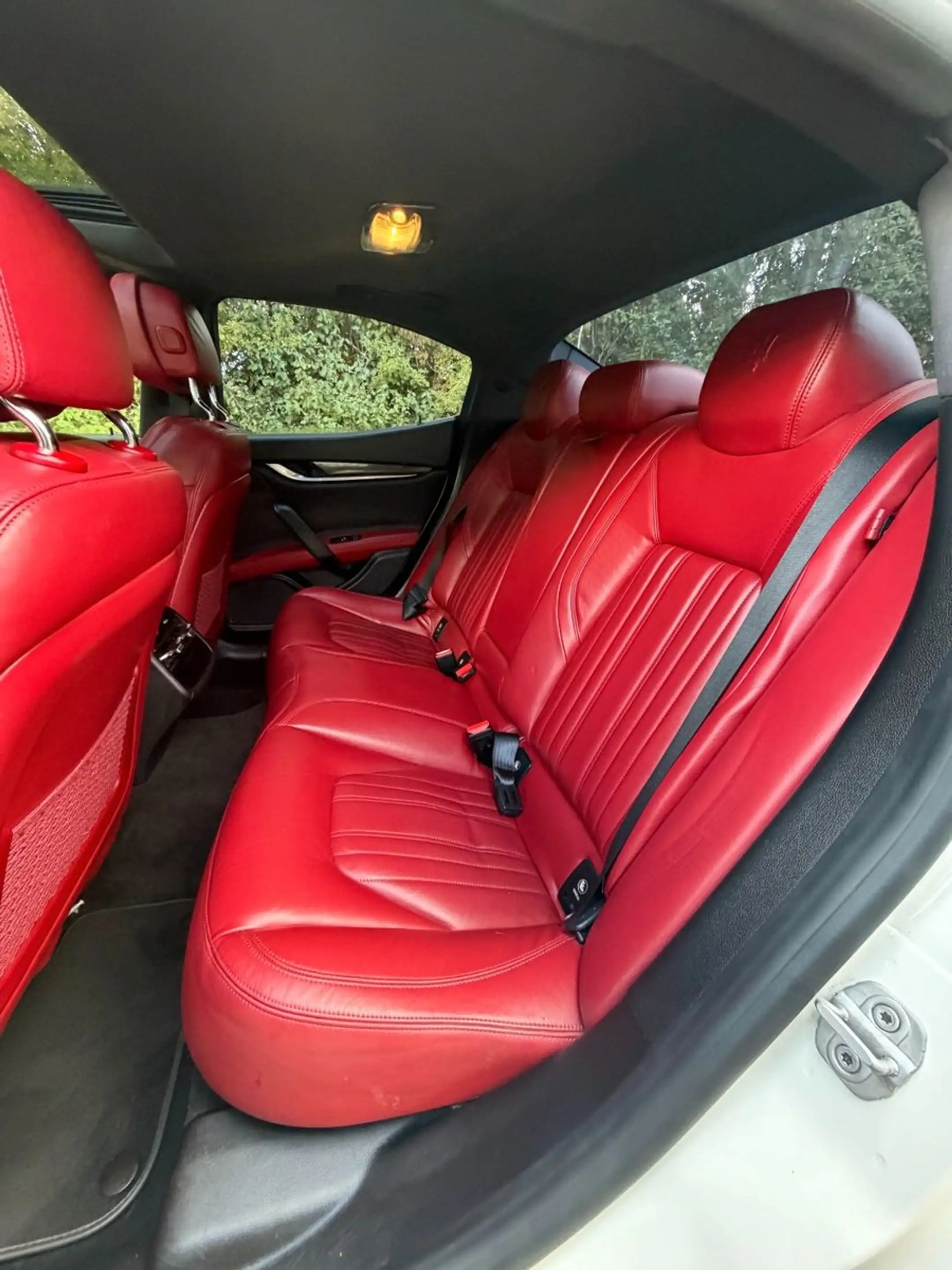 Maserati Ghibli Diesel — photo 13