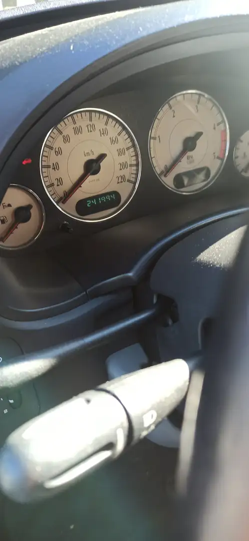 Chrysler Voyager Voyager 2.8 crd LX Синій - 2