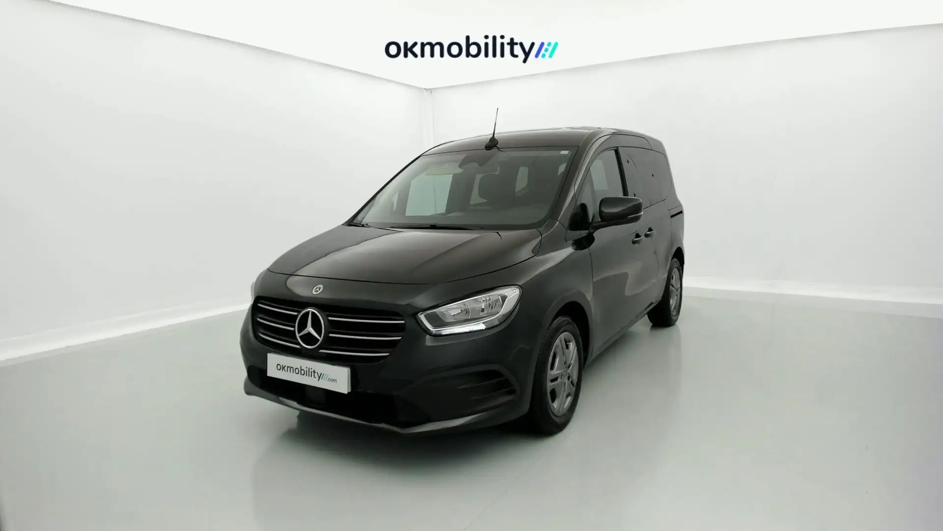 Mercedes-Benz T-Class 180d Чёрный - 1