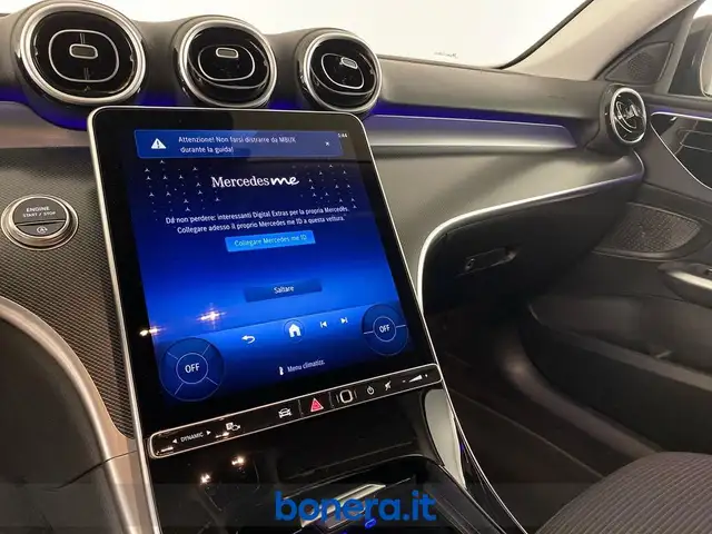 Mercedes-Benz C-Class view 13