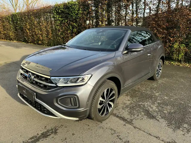 Volkswagen T-Roc Cabriolet 1.5 TSI DSG / FULL /