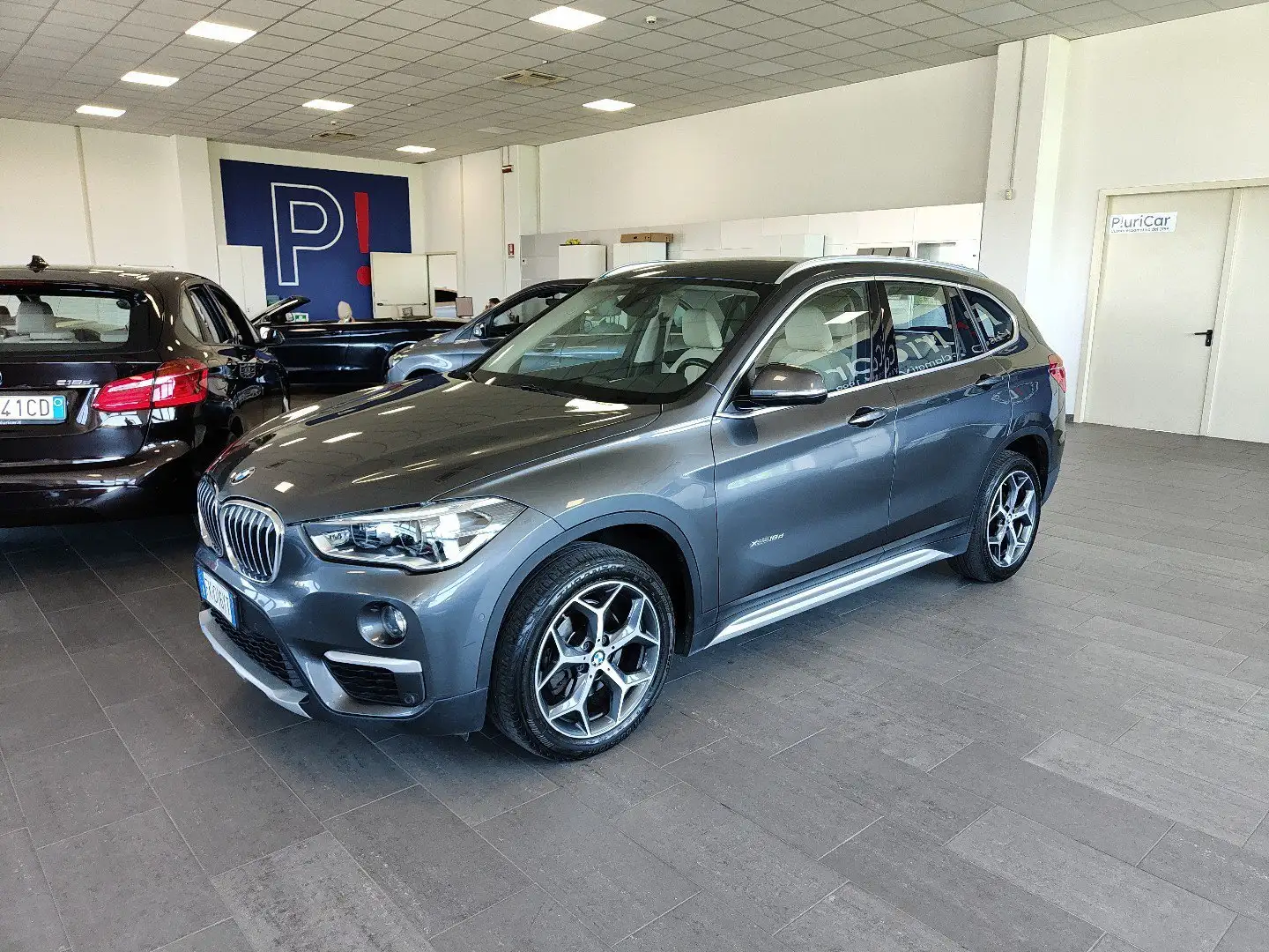 BMW X1 xDrive18d xLine Auto Pelle Cruise Sensori Fari LED Grey - 1