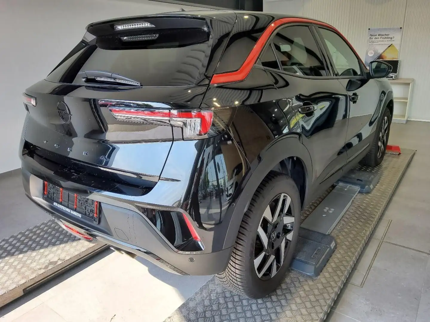 Opel Mokka B 1.2 T[Euro6d] S/S AT8 GS Zwart - 2