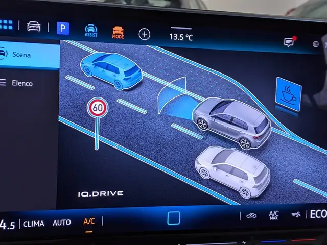 Volkswagen Golf view 14