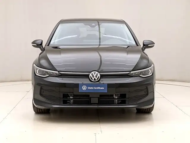 Volkswagen Golf view 2