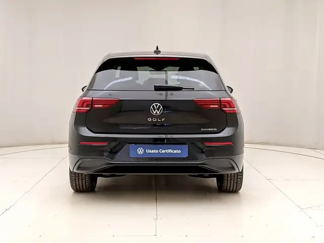 Volkswagen Golf view 5