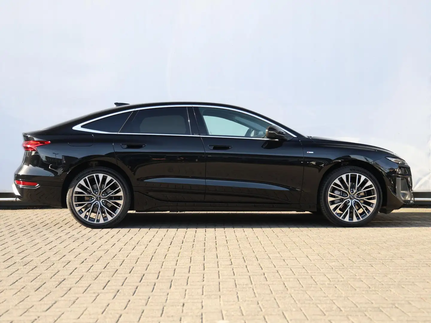 Audi A6 e-tron Sportback Advanced edition e-tron 83 kWh | 286 PK Negro - 2