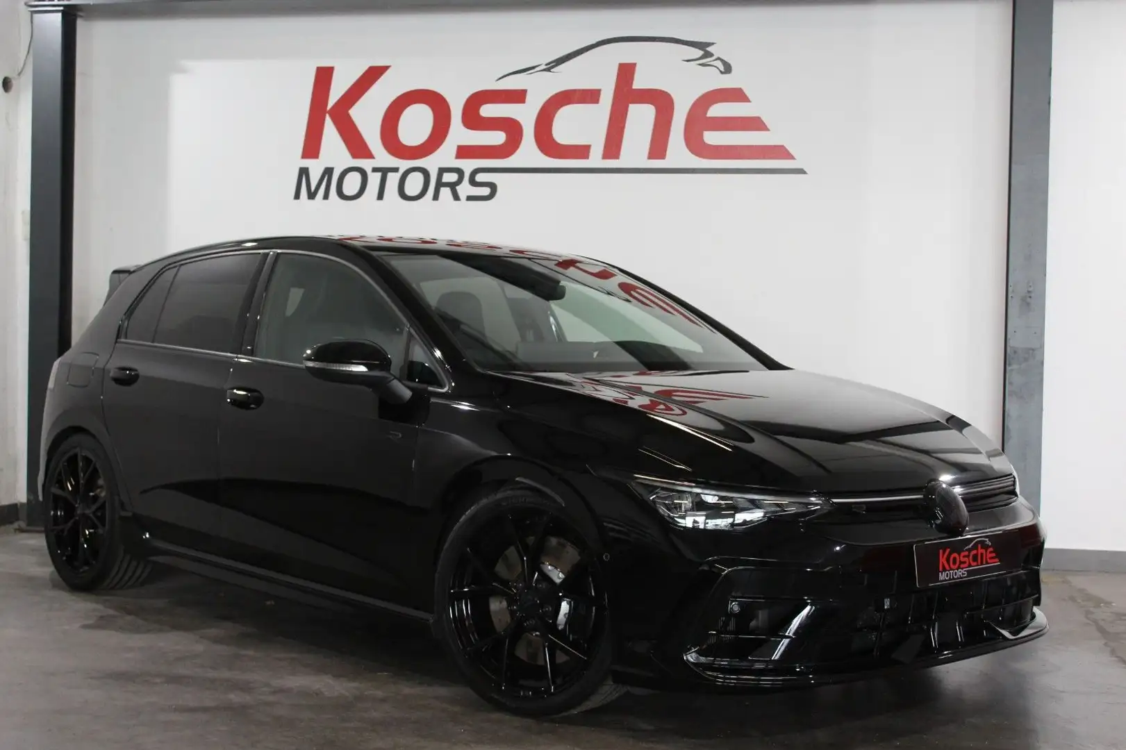 Volkswagen Golf VIII R Black Edition 4Motion Schwarz - 1