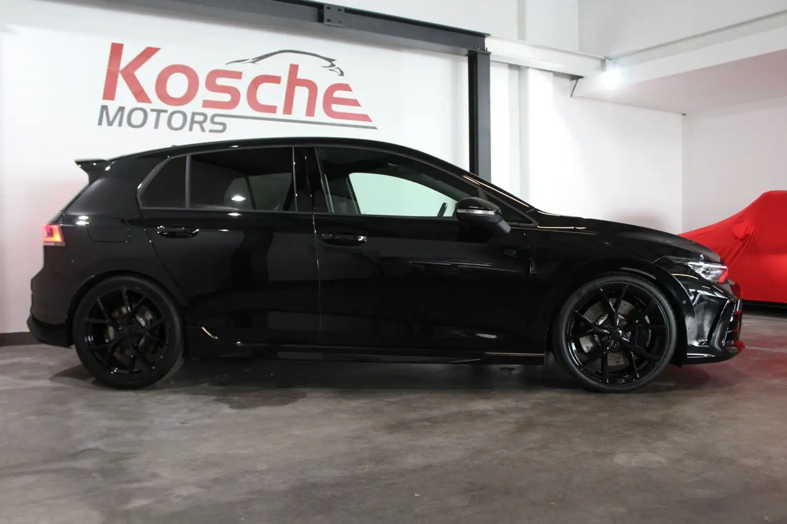 Volkswagen Golf VIII R Black Edition 4Motion Schwarz - 2