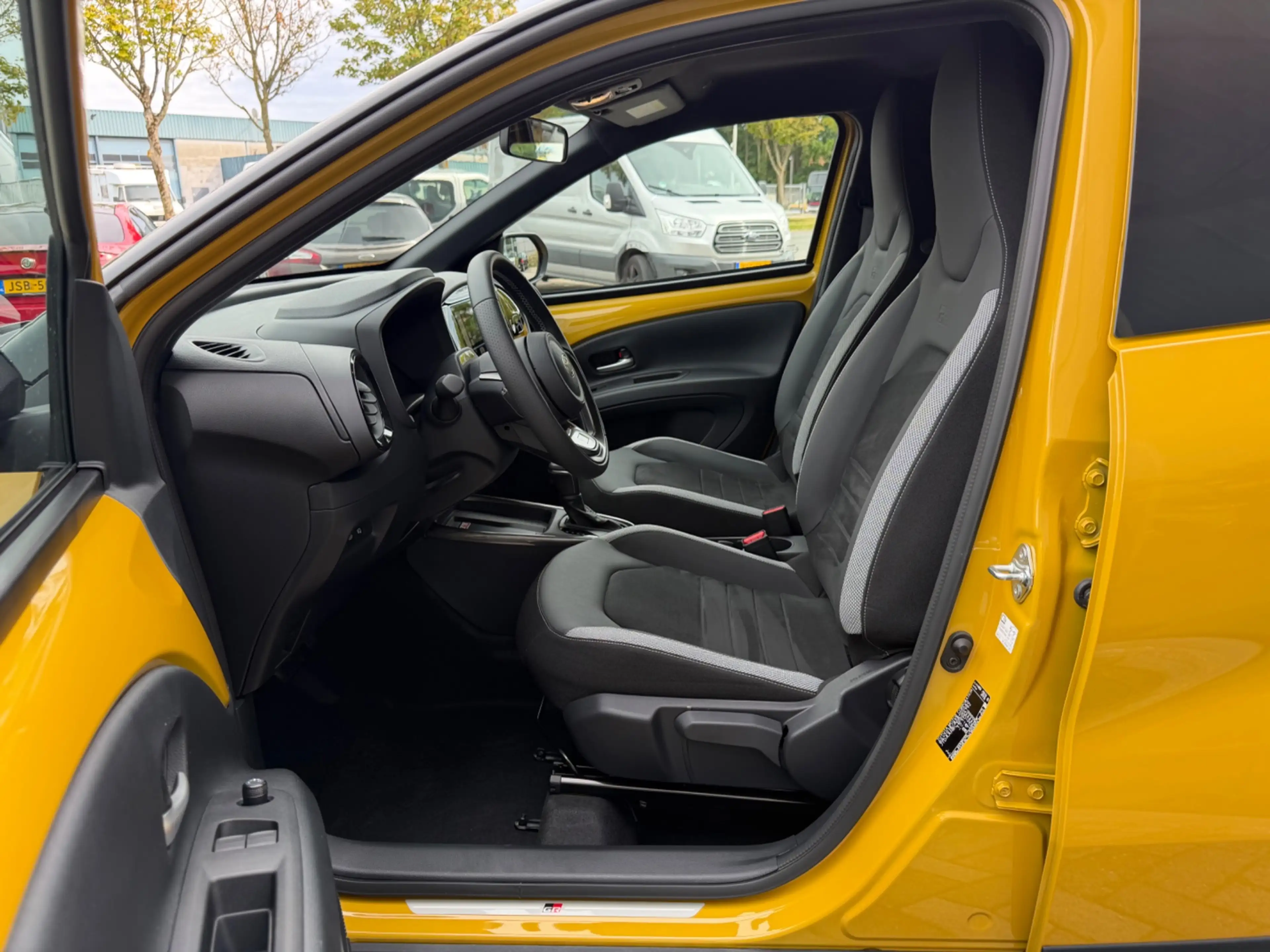 Toyota Aygo X Hybrid 115 GR Sport, Nieuw en direct leverbaar! — photo 10